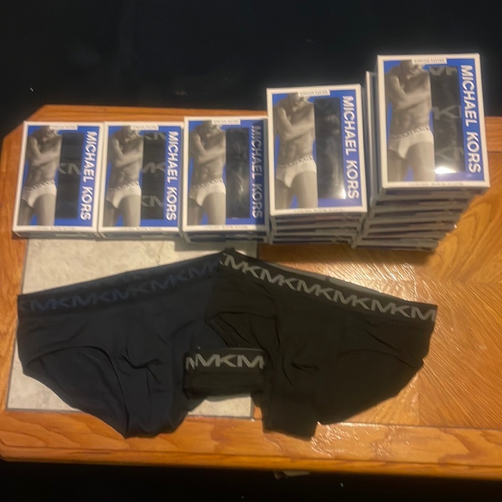 MICHAEL KORS Stretch Factor NIP 3 Lo rise briefs size LG/Med color midnight/blue